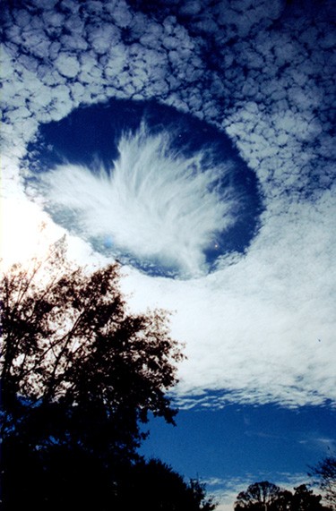 cloud hole1