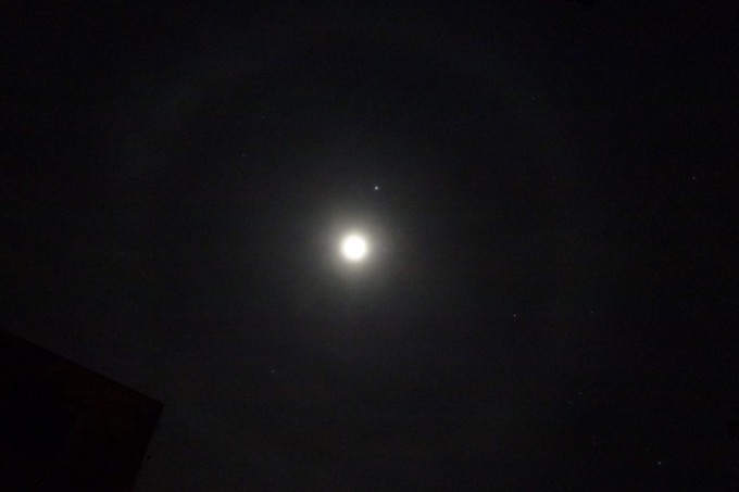 mesicni halo